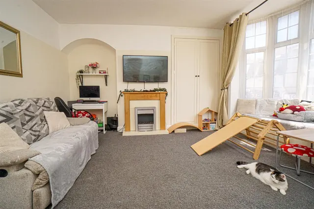 Queens Road, Hastings, photo 1