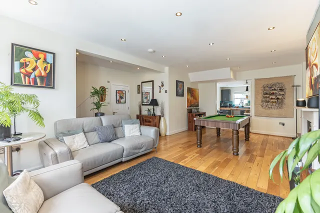 Photo 3 — Berrymede Road, London, W4
