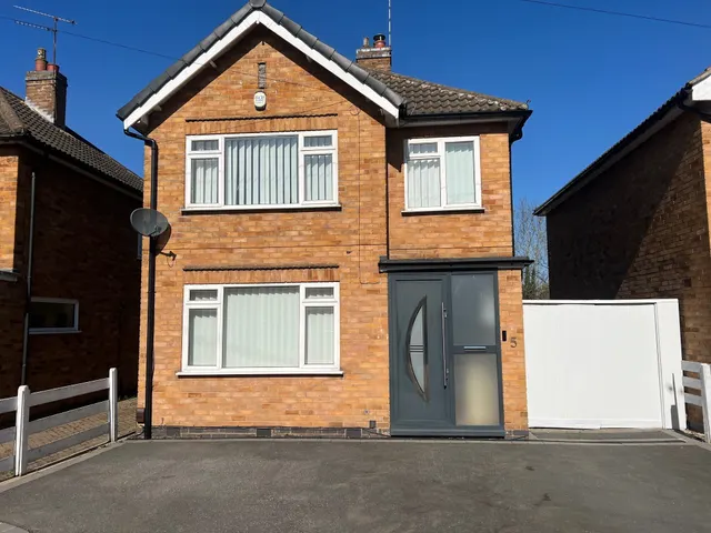 Woodcroft Avenue, Leicester, photo 1