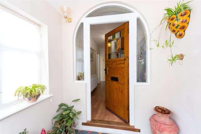 Church Lane, Arborfield, RG2, photo 3