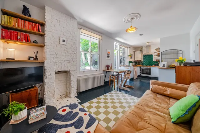 Photo 3 — Wellfield Road, Streatham, London, SW16