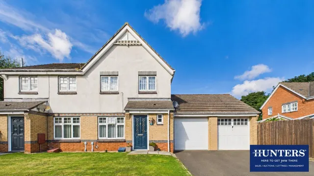 Wearhead Drive, Barnes, SR4, photo 1