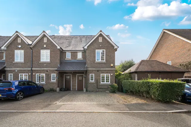 Upper Lodge Way, Coulsdon, CR5, photo 1