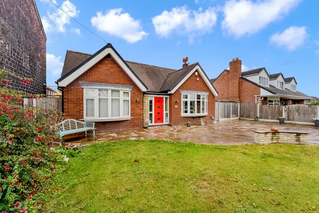 Lunts Heath Road, Widnes, Widnes, WA8 5RY, photo 1