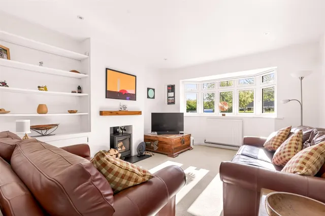 Glenville Road, Rustington, photo 3