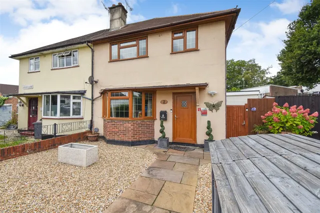 Ainger Close, Aldershot, Hampshire, GU12 4SS, photo 1