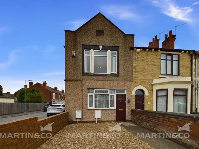 Watch House Lane, Bentley, photo 1