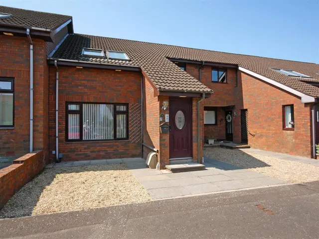 Drumkeen Court, Upper Galwally, BT8, photo 1
