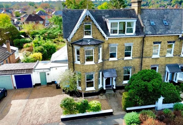 6 bedroom house, Manorcrofts Road, Surrey Egham, TW20