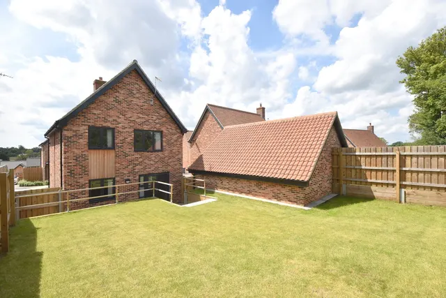 St. Peters Close, Charsfield, IP13, photo 1