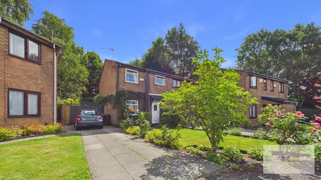 Conisborough Place, Whitefield, Manchester, M45 6EJ, photo 1
