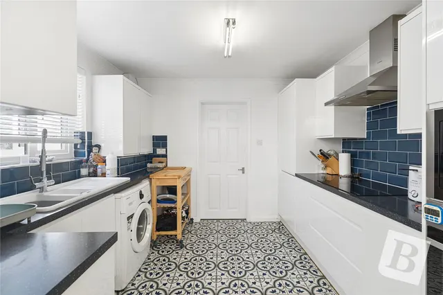 Laburnum Avenue, Wickford, SS12, photo 3