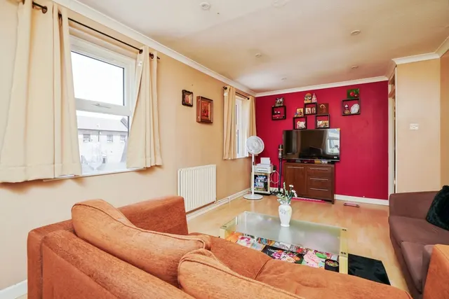 Photo 3 — Manorsfield Road, Bicester, Oxfordshire, OX26