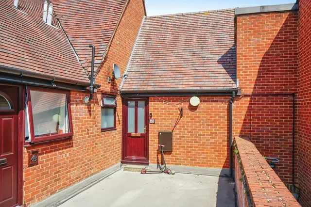 Manorsfield Road, Bicester, Oxfordshire, OX26, photo 1