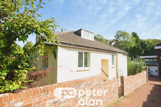 Woodland Road, Newport, NP19, photo 1