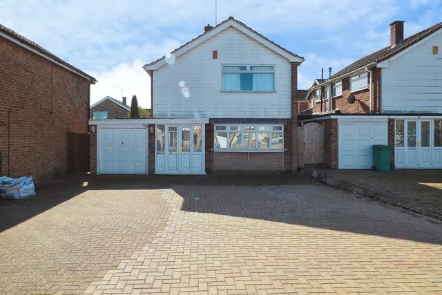 Woodbank Drive, Wollaton, Nottingham, NG8, photo 1