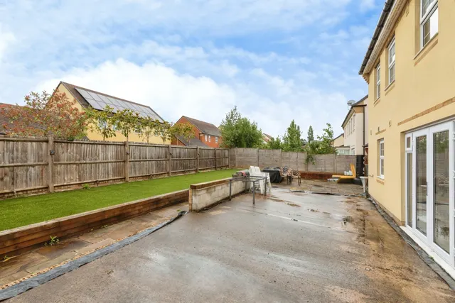 Deer Park, Thornbury, BS35, photo 3