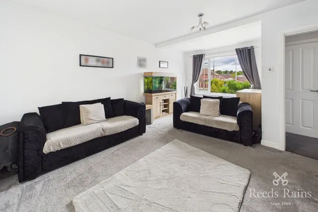 Mountbatten Crescent, Wakefield, WF1, photo 1