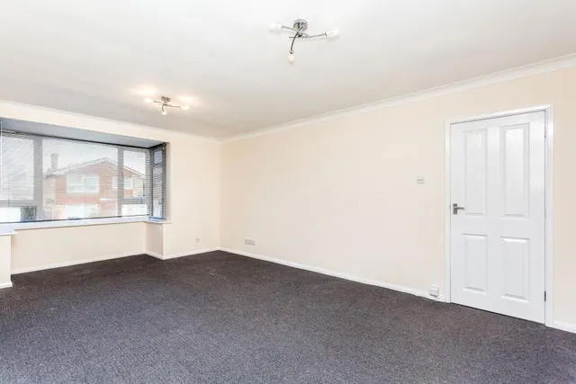 Grove Road, Burgess Hill, RH15, photo 3