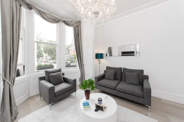 St Anns Villas, London, W11, photo 1