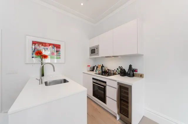 St Anns Villas, London, W11, photo 3
