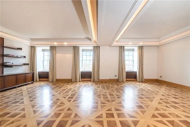 Grosvenor Square, Mayfair, W1K, photo 2
