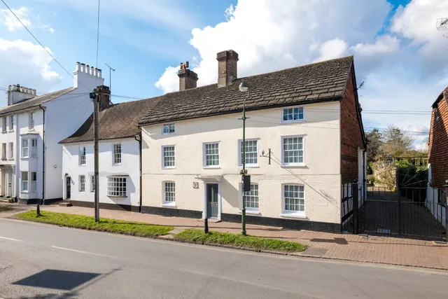 High Street, Lindfield, RH16, photo 1