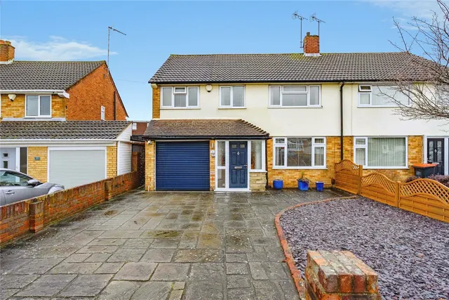 Buckwood Avenue, Dunstable, Bedfordshire, LU5, photo 1