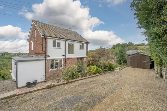 Moden Hill, Sedgley, DY3, photo 1