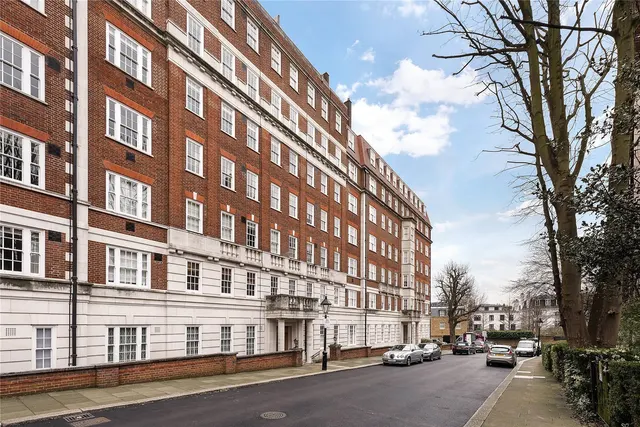 Duchess of Bedfords Walk, London, W8, photo 1