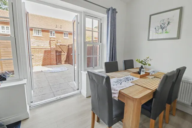 Stoke Road, Thorndon, photo 1