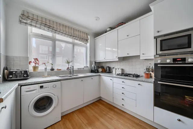 Photo 3 — Hawthorndene Road, Hayes, Kent, BR2