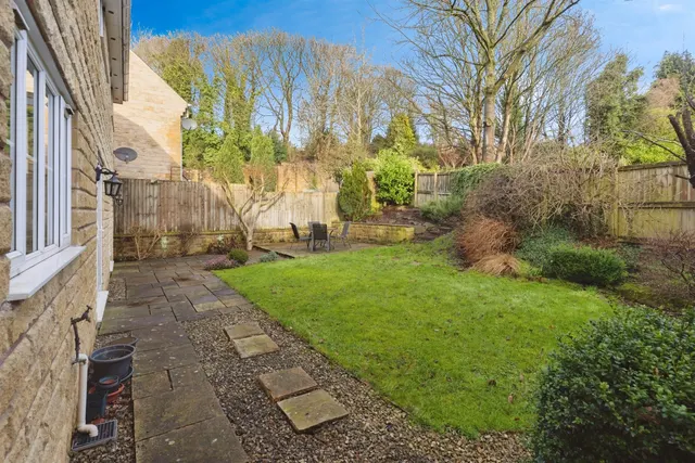 Photo 2 — Weavers Court, SOWERBY BRIDGE