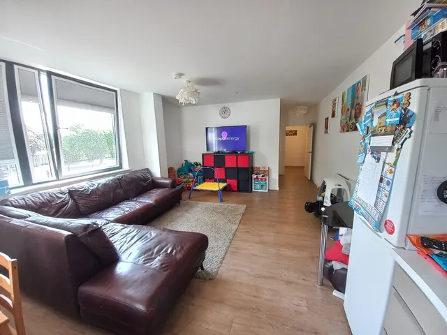 Photo 3 — 2 bedroom Flat for rent