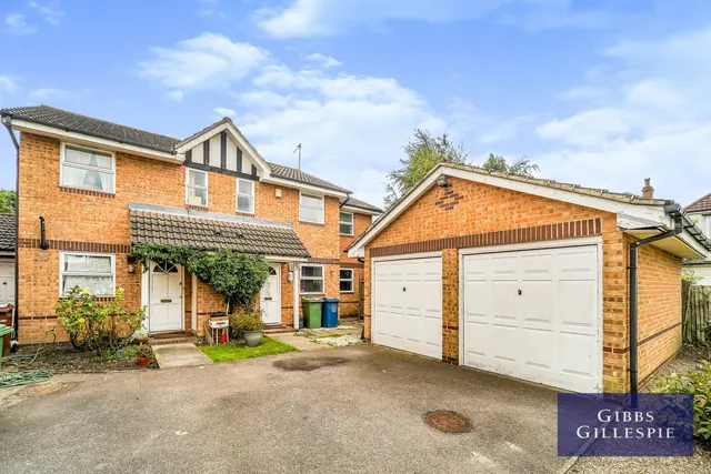 Hazelwood Close, North Harrow Fees Apply, HA2, photo 1