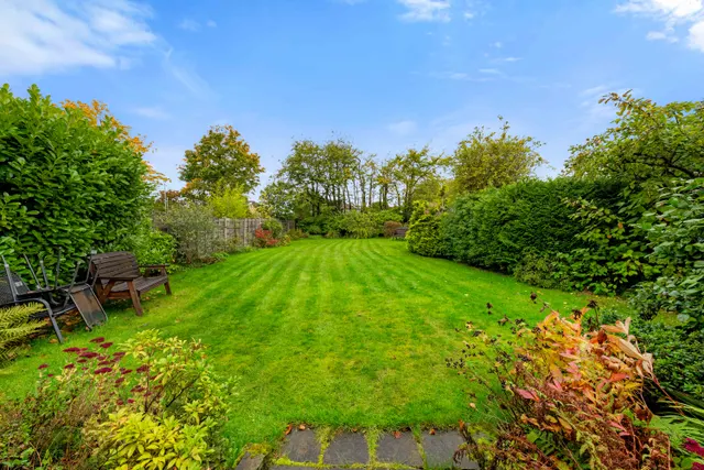 Stockport Road, Marple, SK6, photo 2
