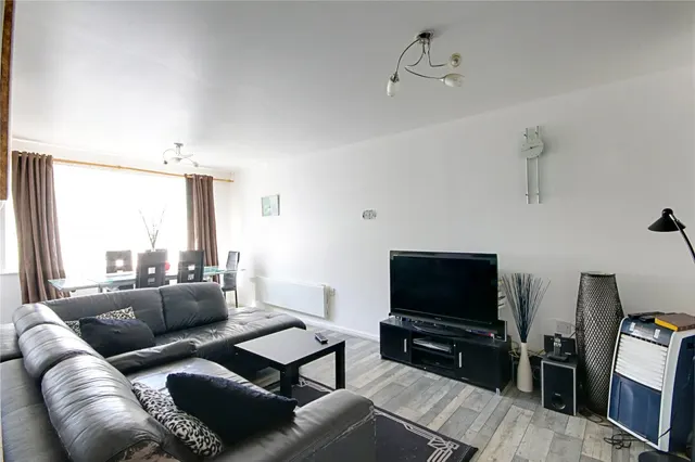 Enstone Road, Enfield, photo 3