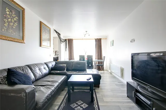 Enstone Road, Enfield, photo 2