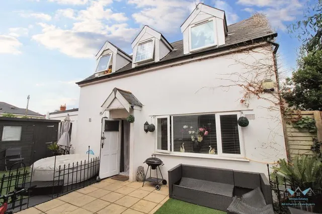 Malmesbury Park Road, Bournemouth BH8 8PP, photo 1