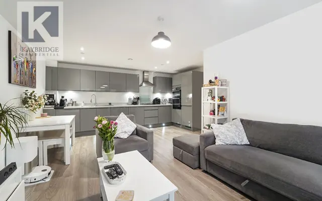 Photo 2 — Cavendish Road, Sutton, SM2