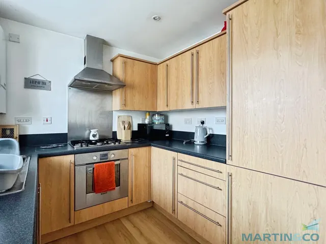 Sir John Fogge Avenue, Repton Park, TN23, photo 2