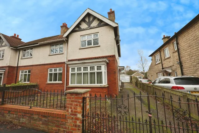 Central Parade, Shildon, DL4, photo 1