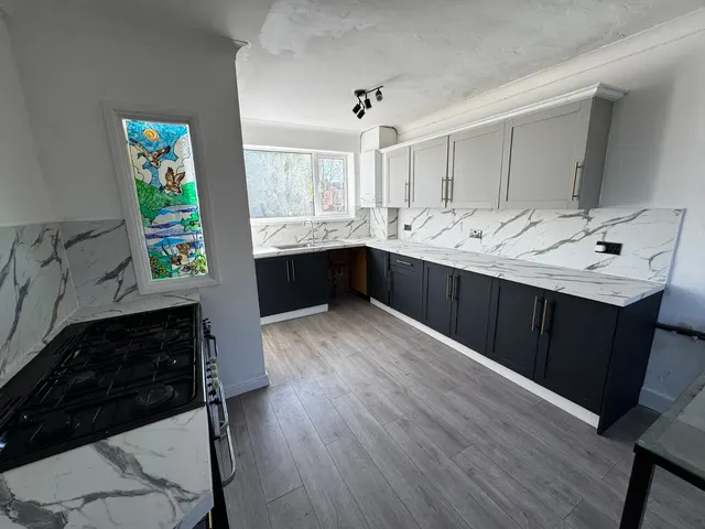 Cross Street, Langold, S81, photo 1