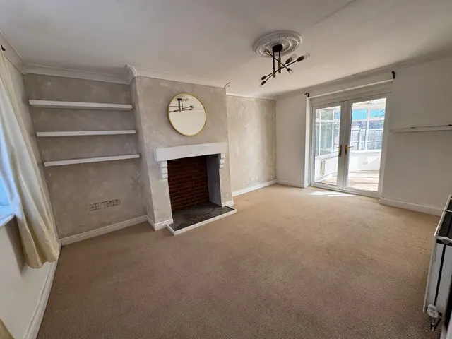 Cross Street, Langold, S81, photo 2