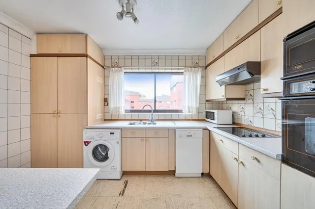 Spencer Close, London, N3, photo 2