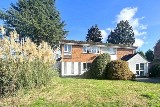Portland Drive, Pedmore, photo 1