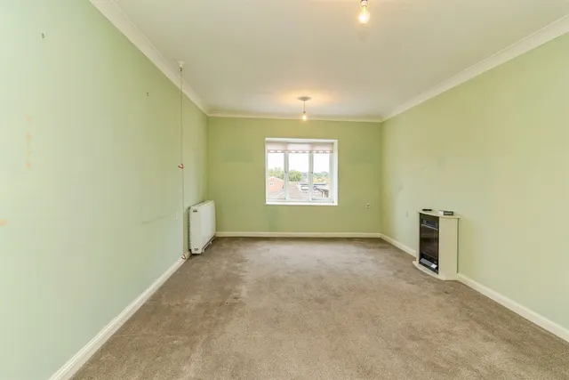 Laburnum Court, Leighton Buzzard, LU7, photo 2