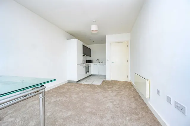 Photo 2 — Cotterells, Hemel Hempstead