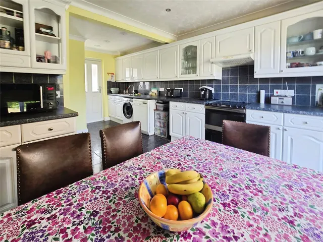 Photo 2 — Ditchling, Bracknell, Berkshire, RG12 7RG