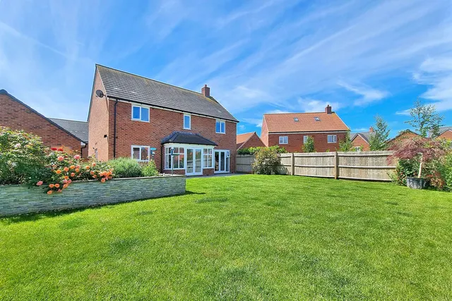 Selman Drive, Falfield, photo 1